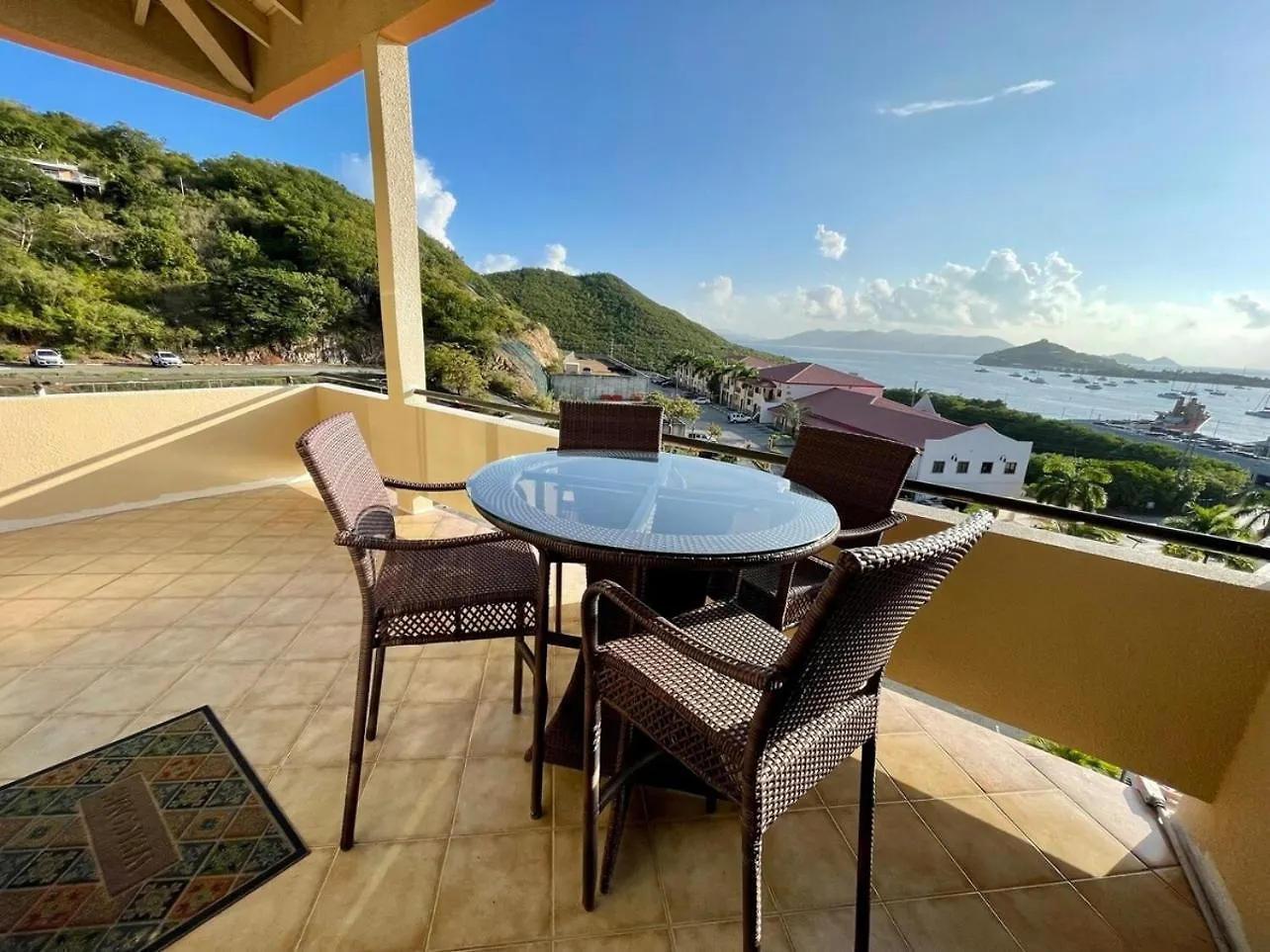 Holiday home Harbor View 2Bed 1Bath Loft In Downtown Red Hook! Villa East End  United States Virgin Islands
